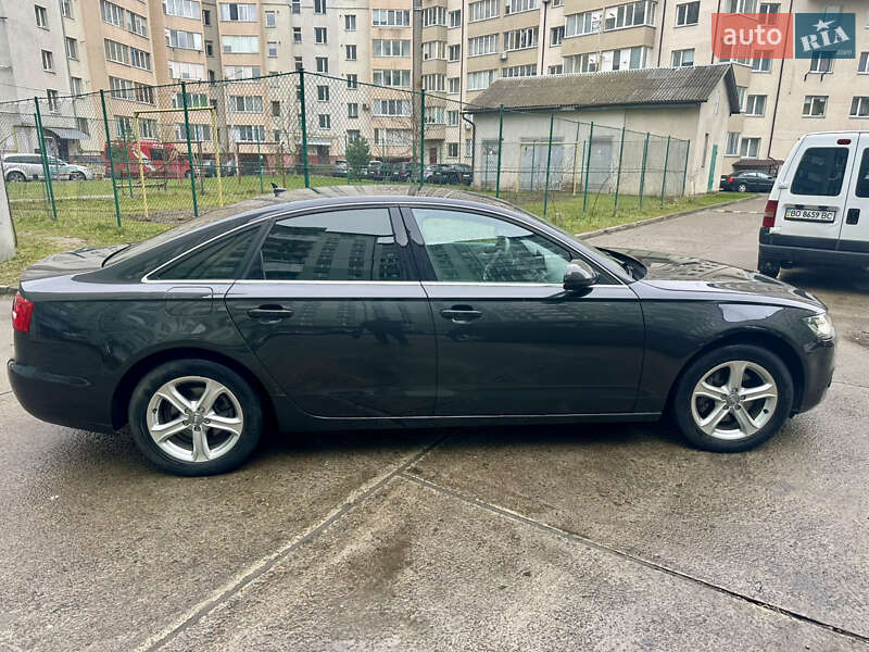 Седан Audi A6 2012 в 