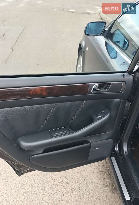 Седан Audi A6 2001 в Стрые