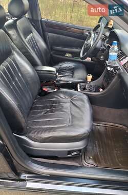 Седан Audi A6 2001 в 