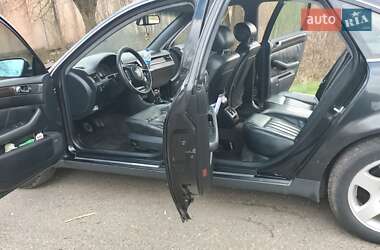 Седан Audi A6 2001 в 