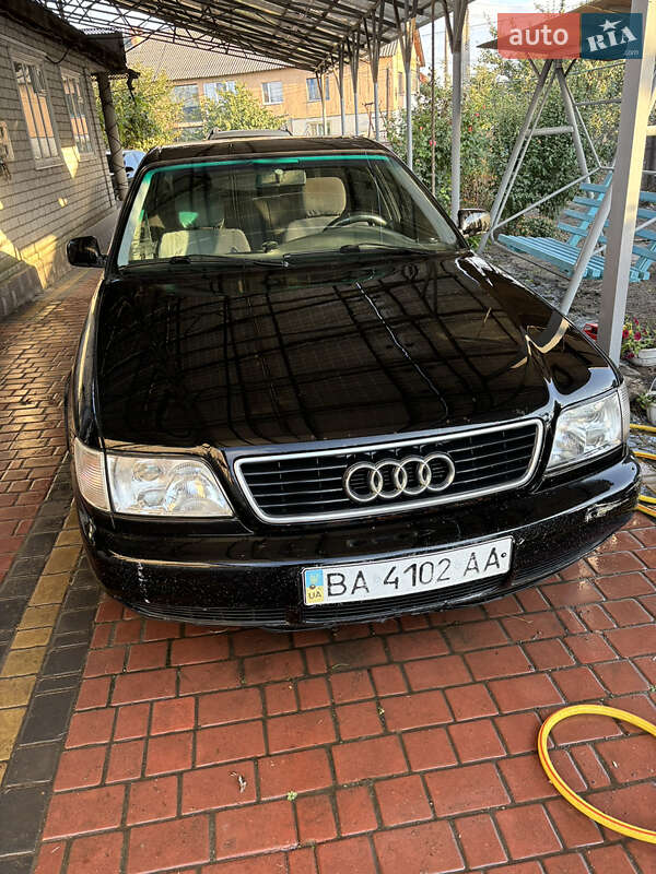 Седан Audi A6 1996 в Павлиші
