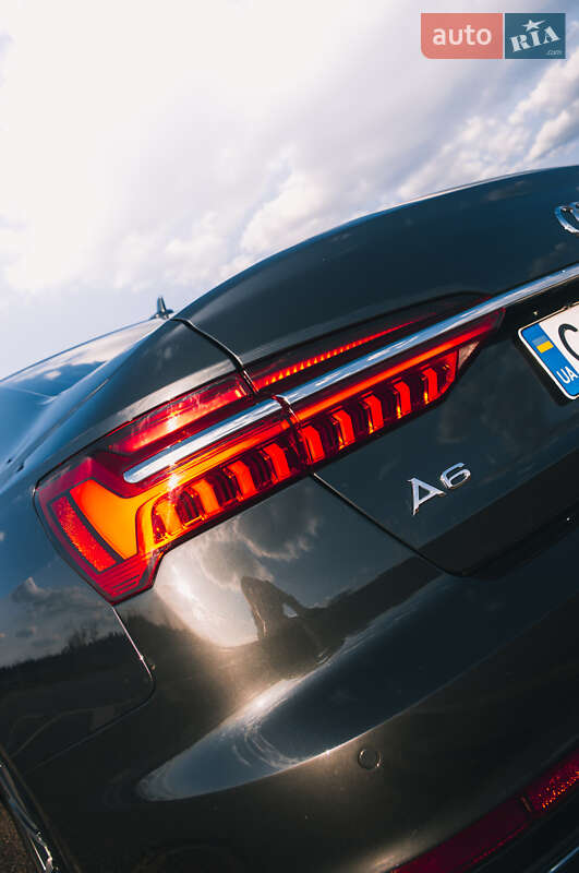 Седан Audi A6 2023 в Киеве
