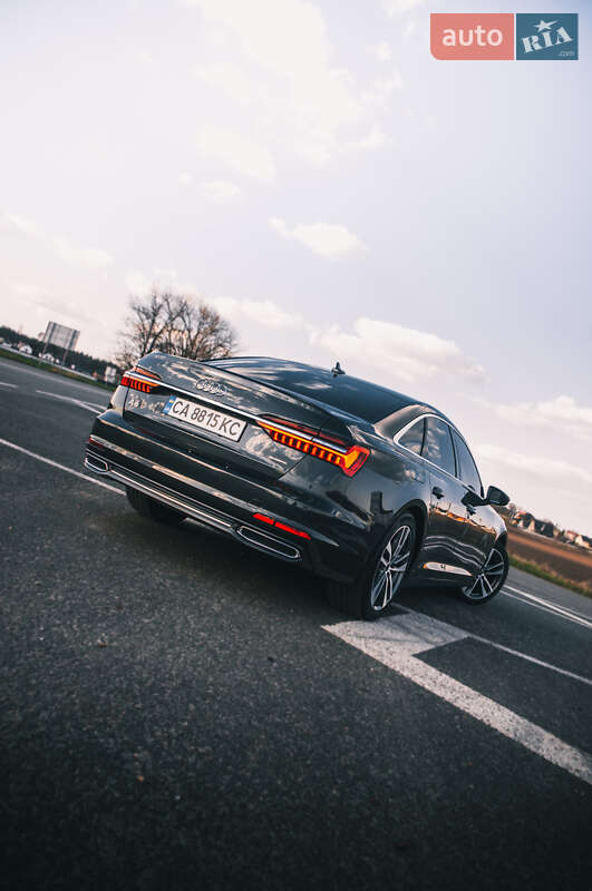 Седан Audi A6 2023 в Киеве