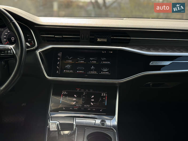 Седан Audi A6 2021 в Киеве