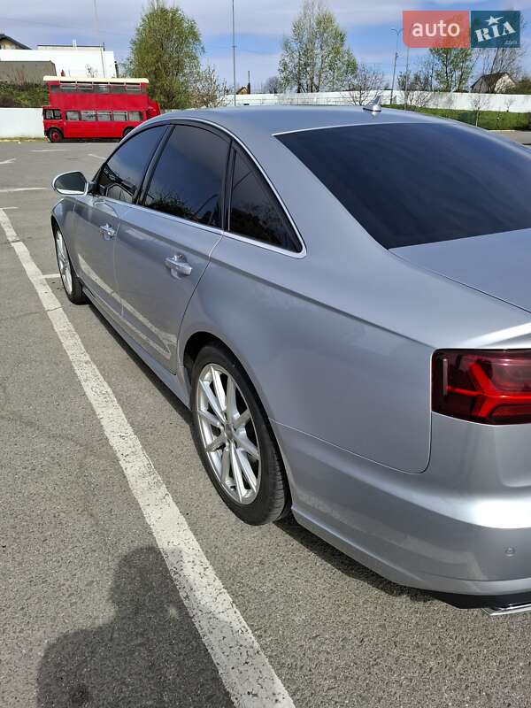 Седан Audi A6 2015 в Ужгороде