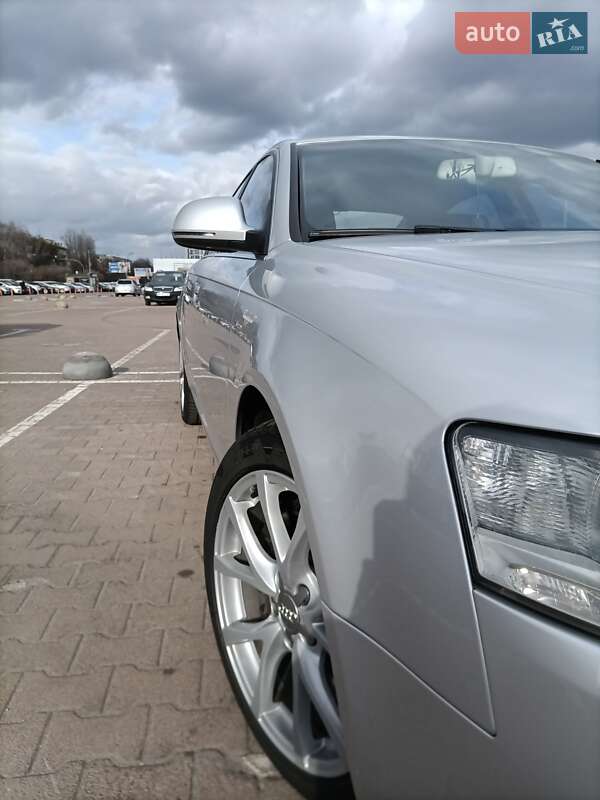Седан Audi A6 2010 в 