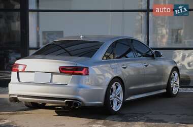 Седан Audi A6 2015 в 