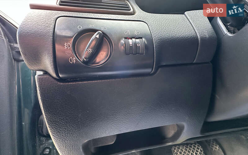 Седан Audi A6 2000 в Стрые