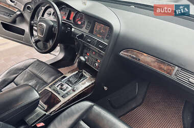 Седан Audi A6 2004 в 