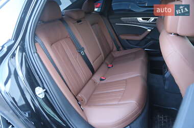 Седан Audi A6 2019 в 
