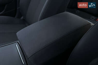 Седан Audi A6 2011 в 