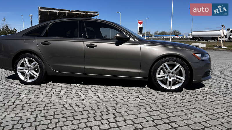 Седан Audi A6 2013 в Рава-Русской