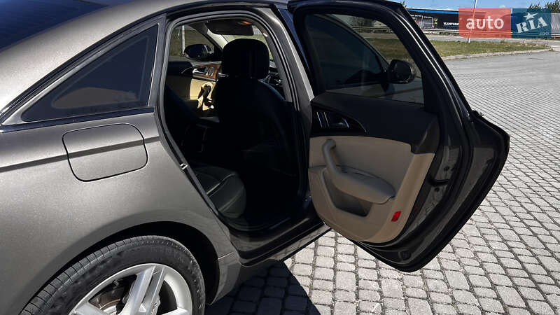 Седан Audi A6 2013 в Рава-Русской