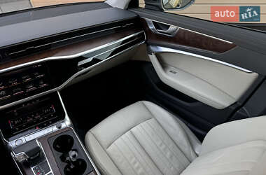 Седан Audi A6 2019 в 