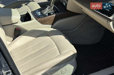 Седан Audi A6 2015 в 