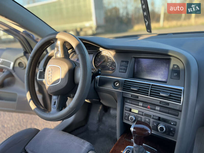 Седан Audi A6 2004 в Сарнах