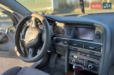 Седан Audi A6 2004 в 