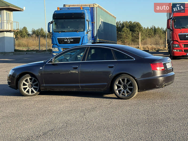 Седан Audi A6 2004 в Сарнах