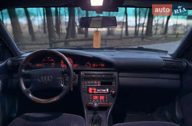 Седан Audi A6 1995 в 