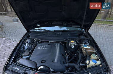 Седан Audi A6 1995 в 