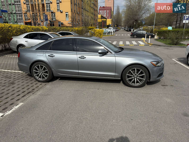 Седан Audi A6 2014 в Киеве