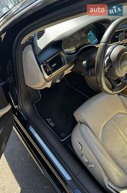 Седан Audi A6 2014 в 