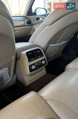 Седан Audi A6 2014 в 
