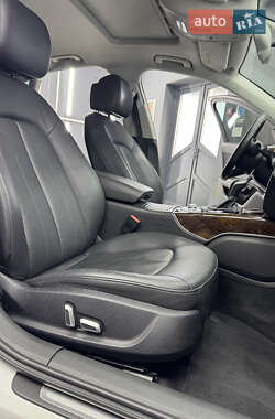 Седан Audi A6 2015 в 