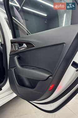 Седан Audi A6 2015 в 