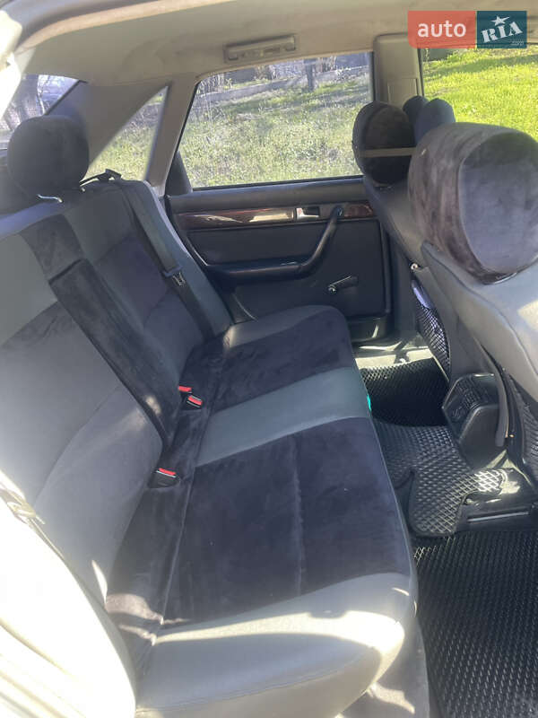 Седан Audi A6 1996 в Светловодске