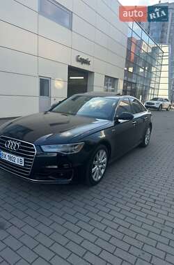 Седан Audi A6 2015 в 