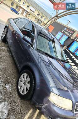 Седан Audi A6 2002 в 