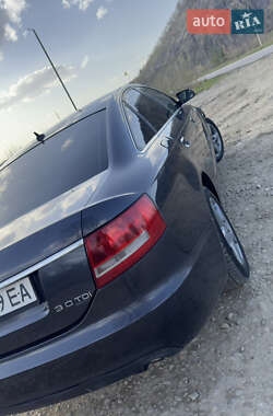 Седан Audi A6 2004 в 