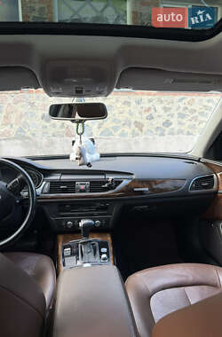 Седан Audi A6 2012 в 