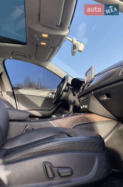 Седан Audi A6 2012 в 