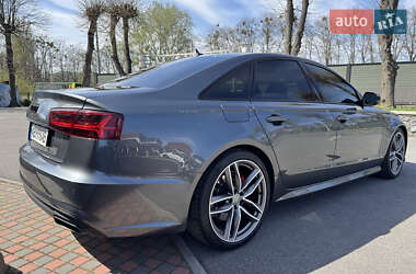 Седан Audi A6 2015 в 