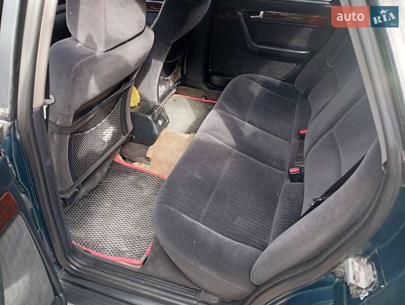 Седан Audi A6 1996 в Борщеве