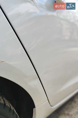 Универсал Audi A6 2013 в 