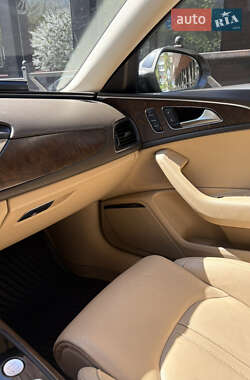 Седан Audi A6 2013 в 