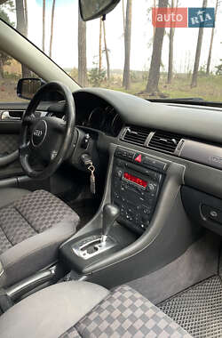 Универсал Audi A6 2003 в 