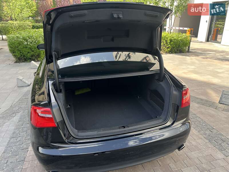 Седан Audi A6 2013 в Киеве