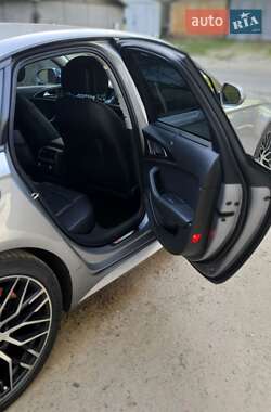 Седан Audi A6 2015 в 