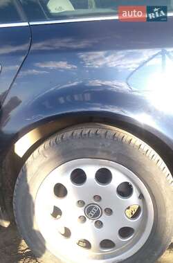 Универсал Audi A6 2001 в 
