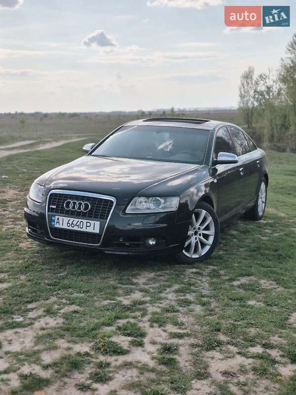 Седан Audi A6 2004 в 