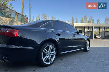 Седан Audi A6 2011 в 