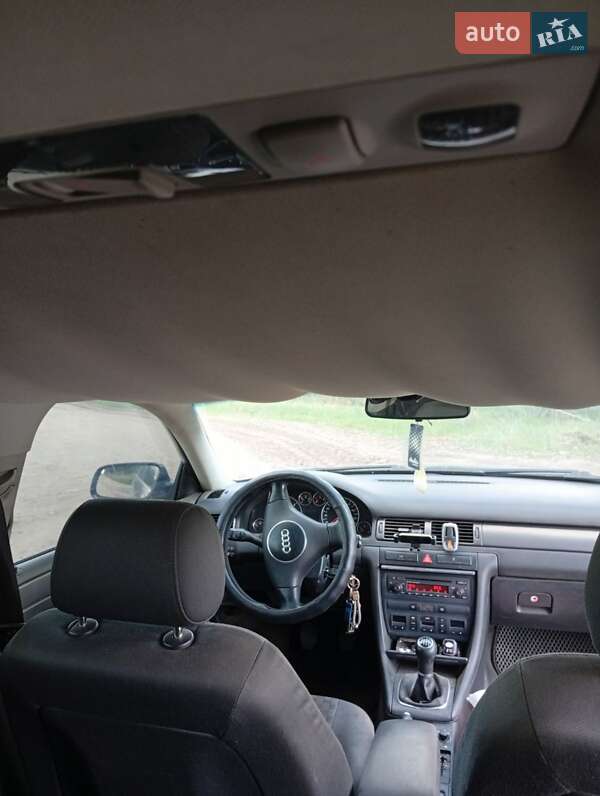 Универсал Audi A6 2004 в Глухове