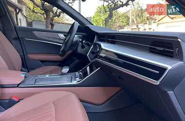 Седан Audi A6 2023 в 