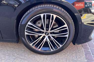 Седан Audi A6 2020 в 
