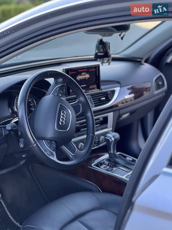 Седан Audi A6 2014 в Золочеві