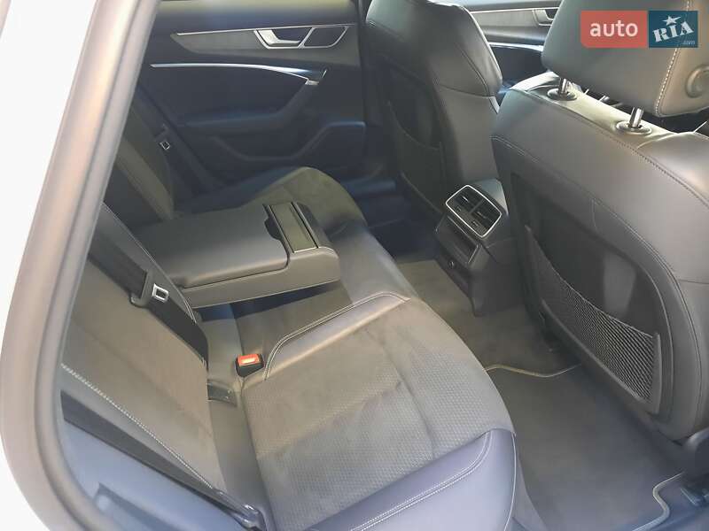 Седан Audi A6 2023 в Хмельницькому
